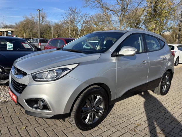 Hyundai IX35 1.7 CRDi Premium Teljes szervizml...