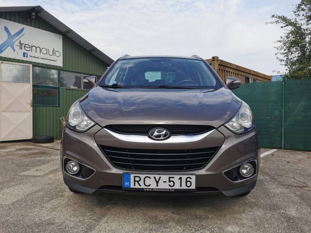Hyundai IX35 2.0 CRDi HP Premium 4WD Karbantart...