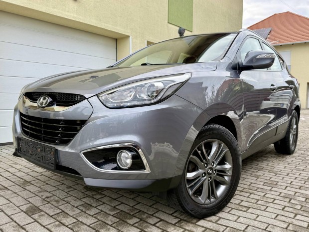 Hyundai IX35 2.0 CRDi LP Premium 4WD Digit.Kl�m...
