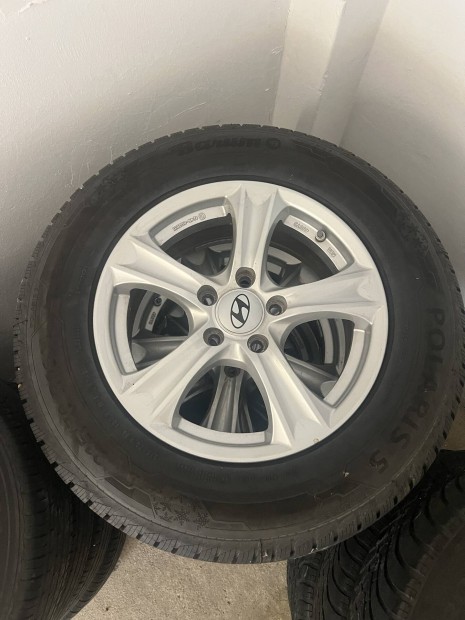 Hyundai IX35 gyári alufelni felni 5x114,3 16 colos
