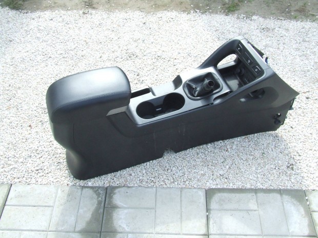 Hyundai IX35 k�ny�kl� box egyben