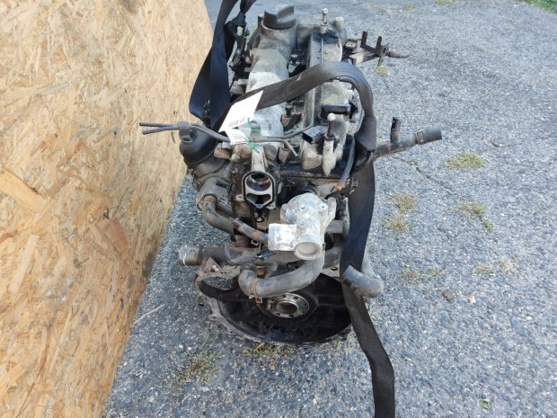 Hyundai I 30 2008-2012 1,6 Diesel motor, motoralkatrészek D4FB