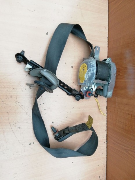 Hyundai I 30 2008-2012 5 ajtós jobb első biztonsági öv 88820-2L700WK
