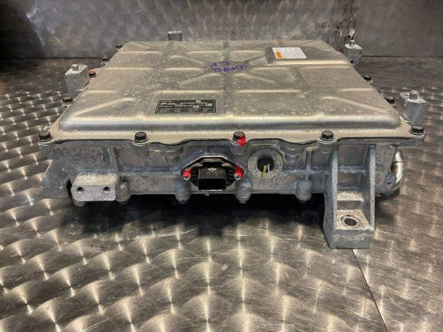 Hyundai Ioniq (AE) Electric 136 LE OBC fed�lzeti t�lt� 36400-0E155