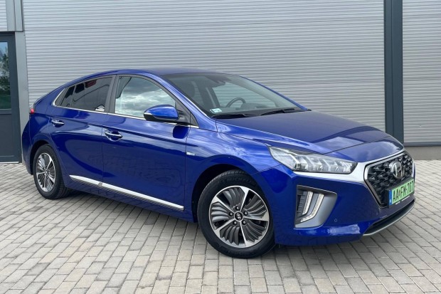 Hyundai Ioniq plug-in 1.6 GDi Premium DCT tolat...