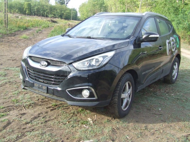 Hyundai Ix35 bontott alkatrszek 2.0 crdi 4x4 es 2015 s