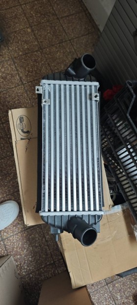 Hyundai/KIA 1.6 1.7 CRDi utngyrtott j intercooler