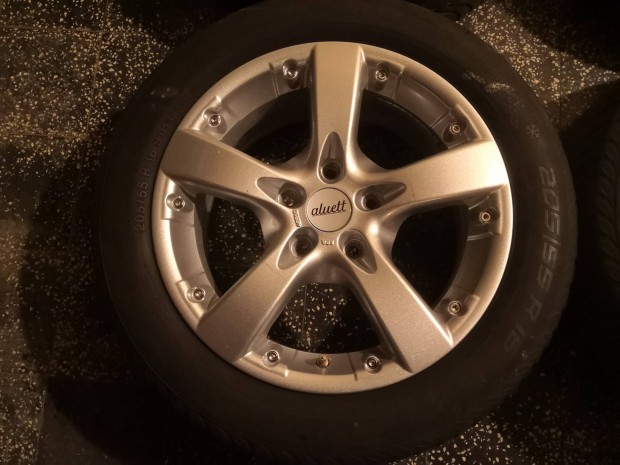 Hyundai Kia Toyota Mazda Suzuki Renault 16-os tlikerk 5x114,3-as