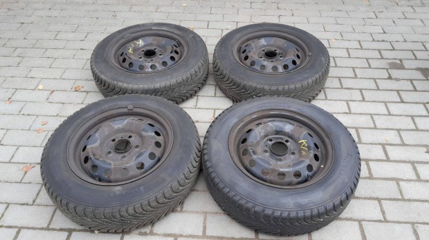 Hyundai-Kia "15 komplett tli kerkszett 2021 es Pirelli gumival