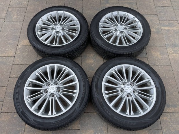 Hyundai Kona 17" gyári nyári alufelni szett Eladó!