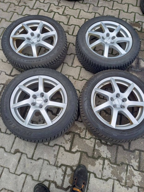 Hyundai Kona 5x114.3-as 7x17" újszerű alufelni 215/55 újszerű Dunlop t