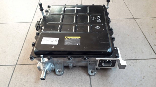Hyundai Kona EV 204 LE OBC fed�lzeti t�lt� (haszn�lt) 36400-0E170