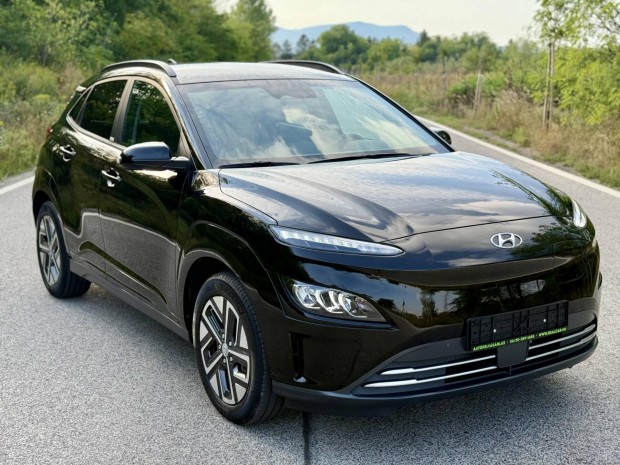 Hyundai Kona EV 39kWh Premium Sérülésmentes. Fa...