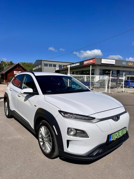 Hyundai Kona EV 64kWh Premium Nagy Akkus!450 km...