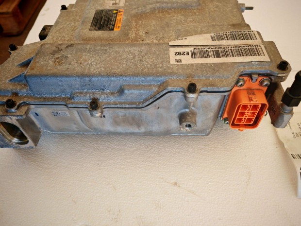 Hyundai Kona I (OS) EV OBC fed�lzeti t�lt� (haszn�lt) 36400-0E196