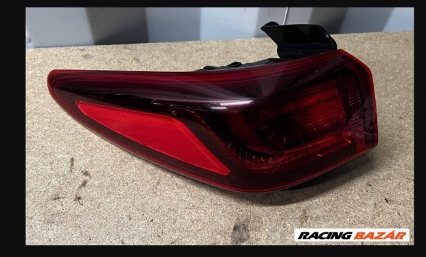 Hyundai Kona (OS) bal hátsó lámpa