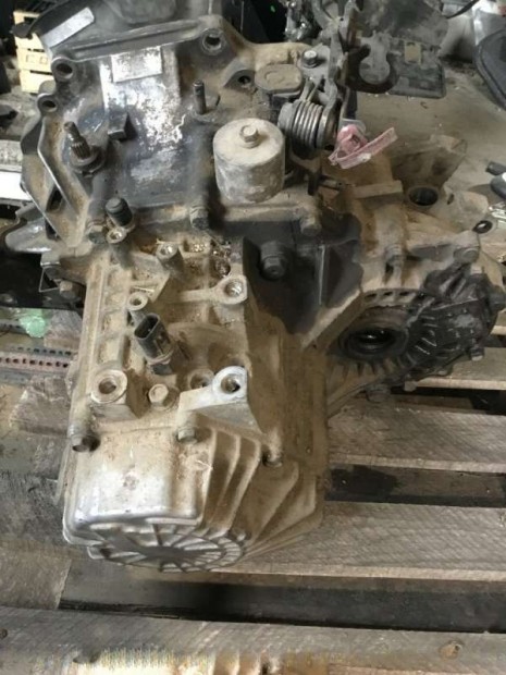 Hyundai Matrix váltó 4300028612-BON