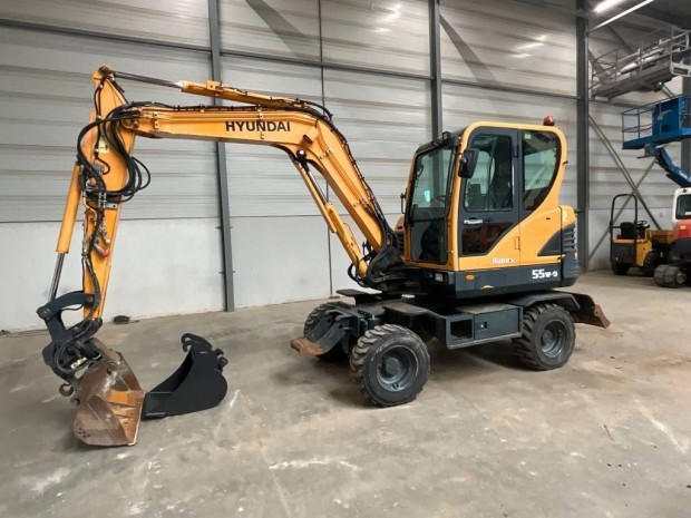 Hyundai Robex 55 W-9 powertilt/ 2.400 h üzemóra / Lízing 20%-t