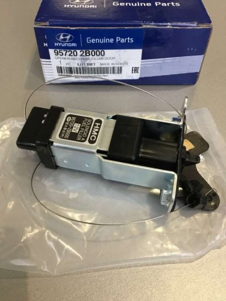 Hyundai Santa Fe CM tankajtó nyitó motor 957202B000
