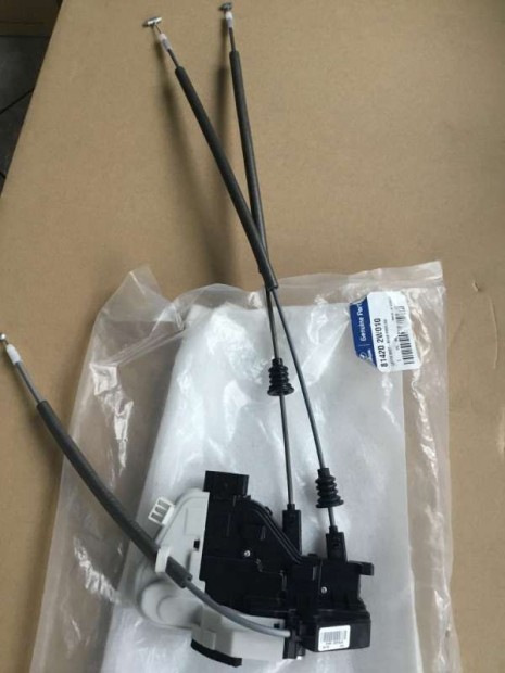 Hyundai Santa Fe DM z�r h�ts� jobb 814202W010