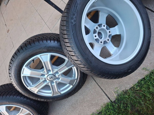 Hyundai Staria tlikerk 6x139,7 j 8x18 col alufelni + Tpms+ tligumi