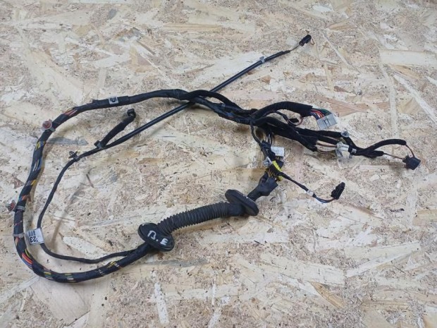 Hyundai Trajet (2001-2008) Bal Els Ajt Kbelkteg