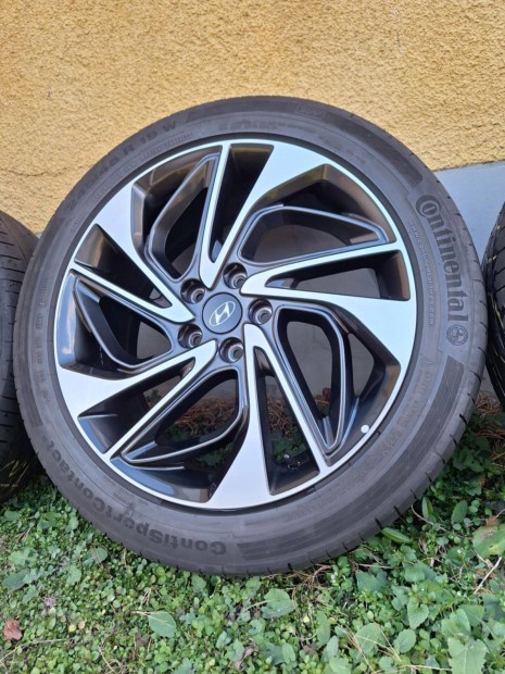 Hyundai Tucson 19 Alufelni Szett 245 45 R19 5x114,3