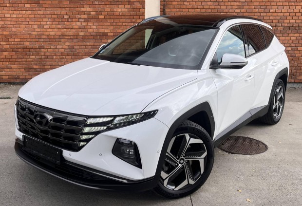 Hyundai Tucson 1.6 T-GDI hybrid Executive Plus...