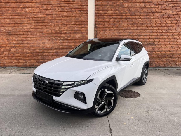 Hyundai Tucson 1.6 T-GDI hybrid Executive Plus...