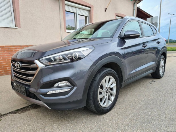 Hyundai Tucson 1.7 CRDi Premium Srmentes. vez....