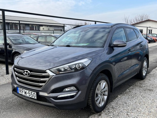 Hyundai Tucson 1.7 CRDi Premium ++vegtet++Mag...