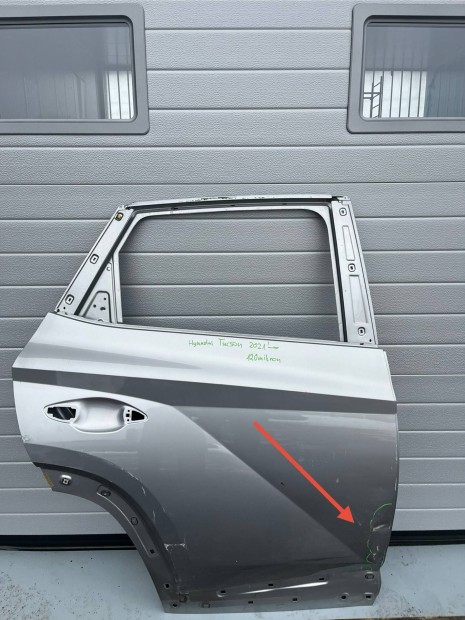 Hyundai Tucson 2021'- J.h.ajt�, kis ser�lt