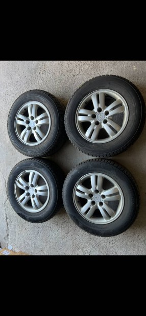Hyundai Tucson Alufelni tli gumikkal