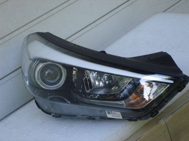 Hyundai Tucson Jobb első Fényszóró 92102D7100 2015-től Hibátlan