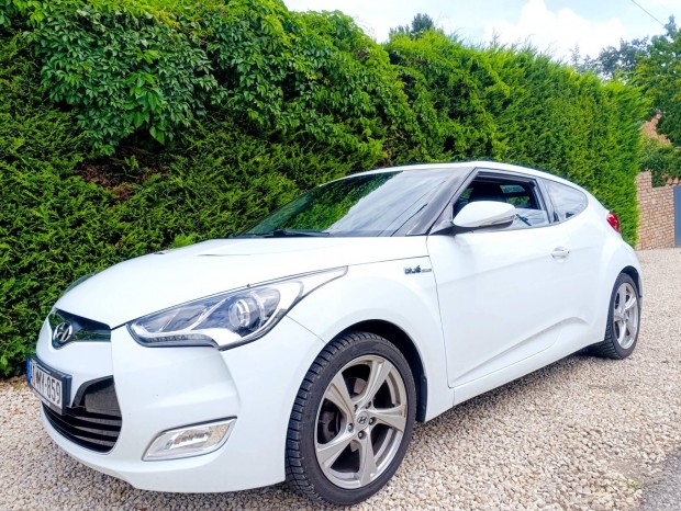 Hyundai Veloster 1.6 GDI Style Panoráma. Bőr