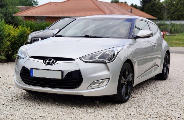 Hyundai Veloster 1.6 GDI Style Üvegtető. Friss...