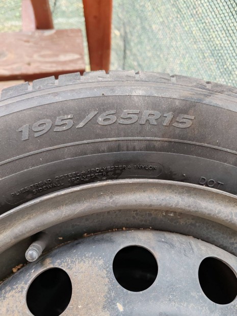 Hyundai- Kia nyárigumi újszerű! 195X65 R15