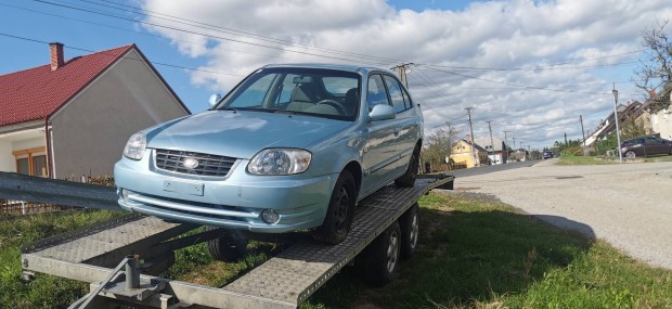 Hyundai accent benzin alkatrszei  