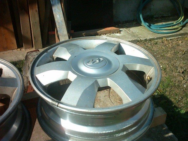 Hyundai alufelni 15"