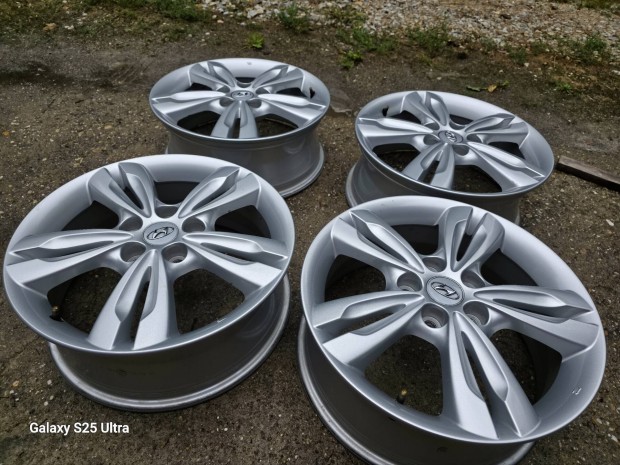 Hyundai alufelnik 17colos 5x114,3
