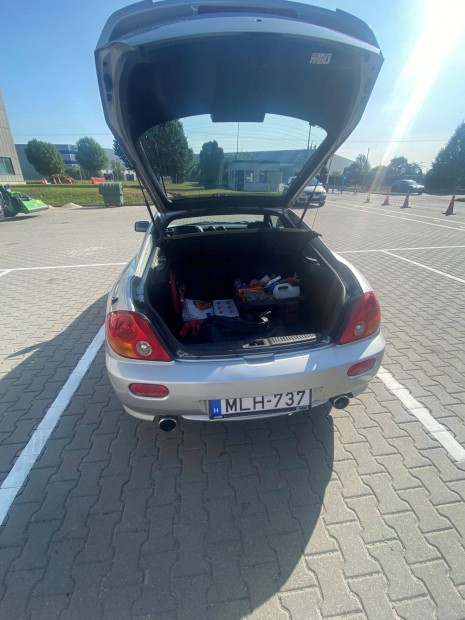Hyundai coupe Elad
