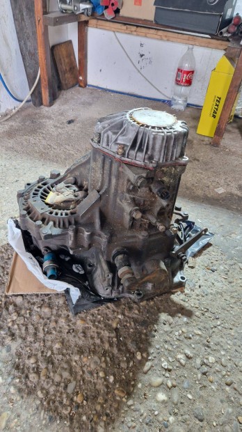 Hyundai coupe vlt, hengerfej, ftengely, lendkerk, motorvezrls