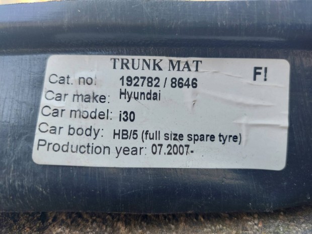 Hyundai csomagtér tálca