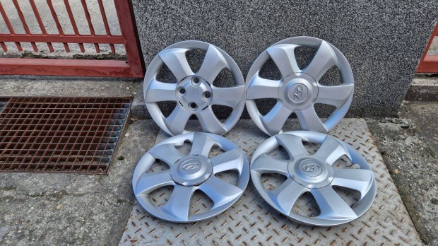 Hyundai d�szt�rcsa 14es