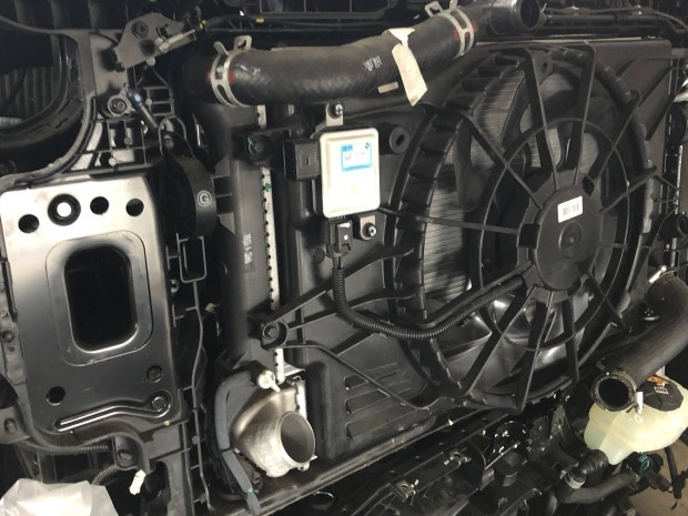 Hyundai s Kia 2017 - bontott alkatrszek 