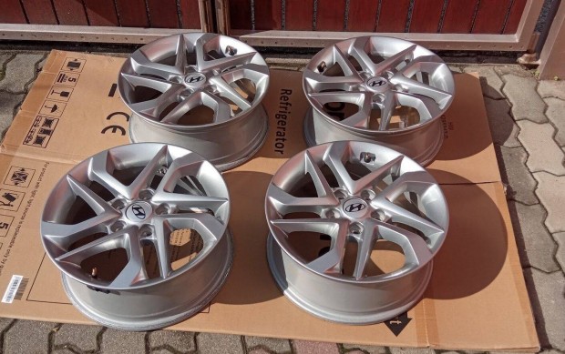 Hyundai felni 16 16" gyári alufelni R16 6x16 5x114,3 Szenzor