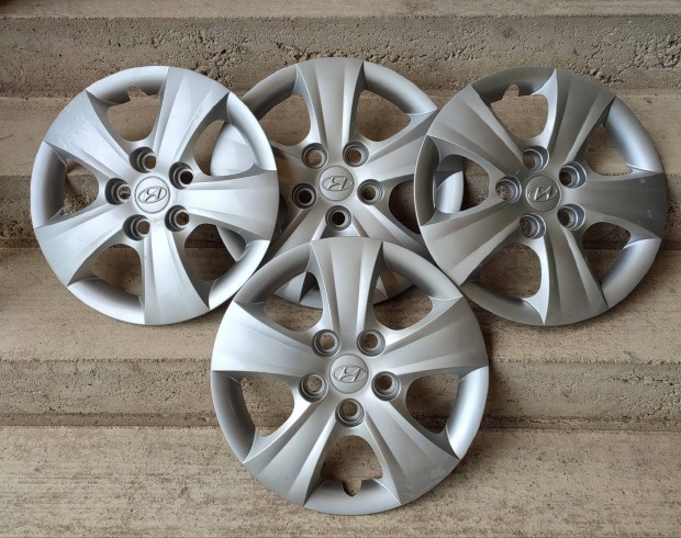 Hyundai gyri dsztrcsa 15"