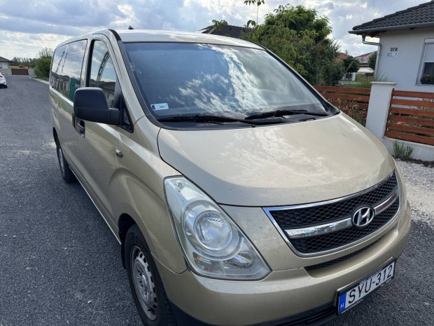 Hyundai h1 elad