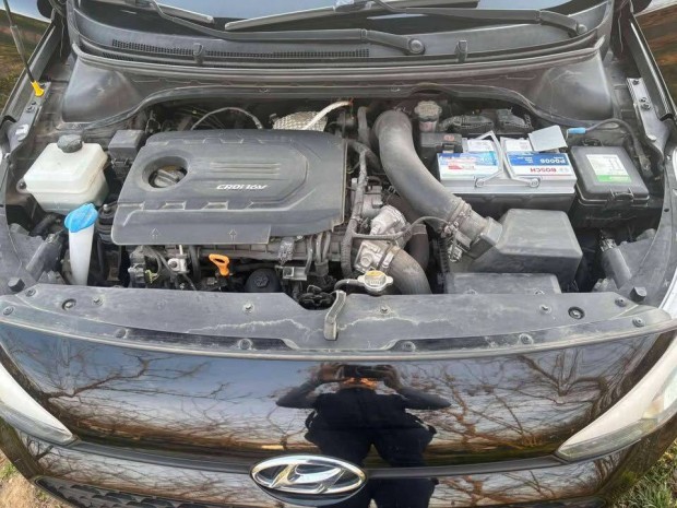Hyundai i20 1.4 CRDi 90 Le 66kw jó állapotú magasan felszerelt