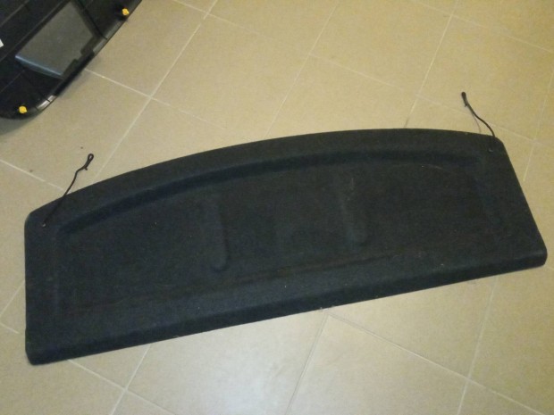 Hyundai i20 2008-2013 kalaptart csomagtrajt burkolat 